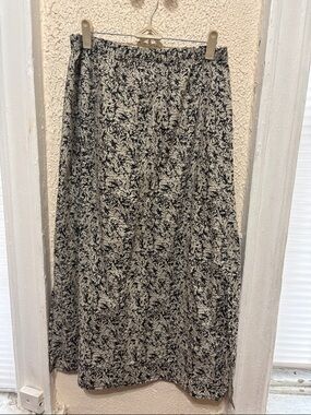 handmade long black and white skirt with slit